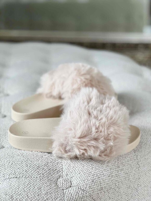 NDP - Vivi FakeFur Slider 218-279