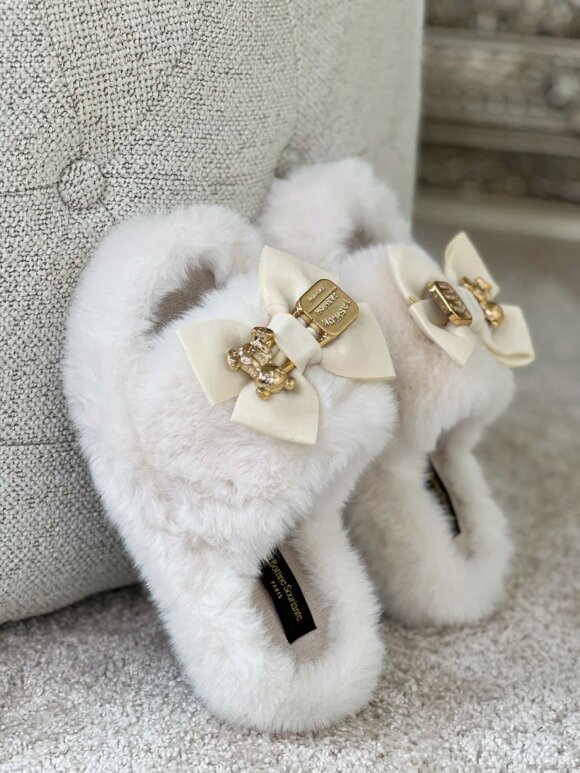 NDP - Ewe Teddy Shoes 9083