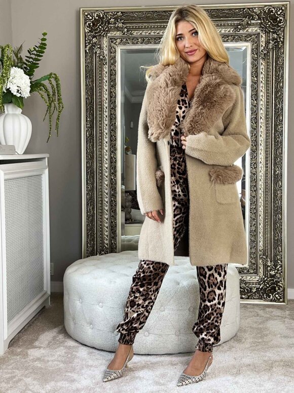 NDP - Caily Fake Fur Coat 569