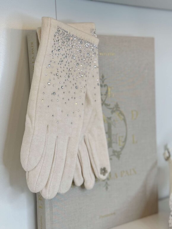 NDP - Phanie Glove Stones 12078